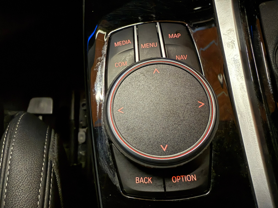 2021 BMW X3 - image 12