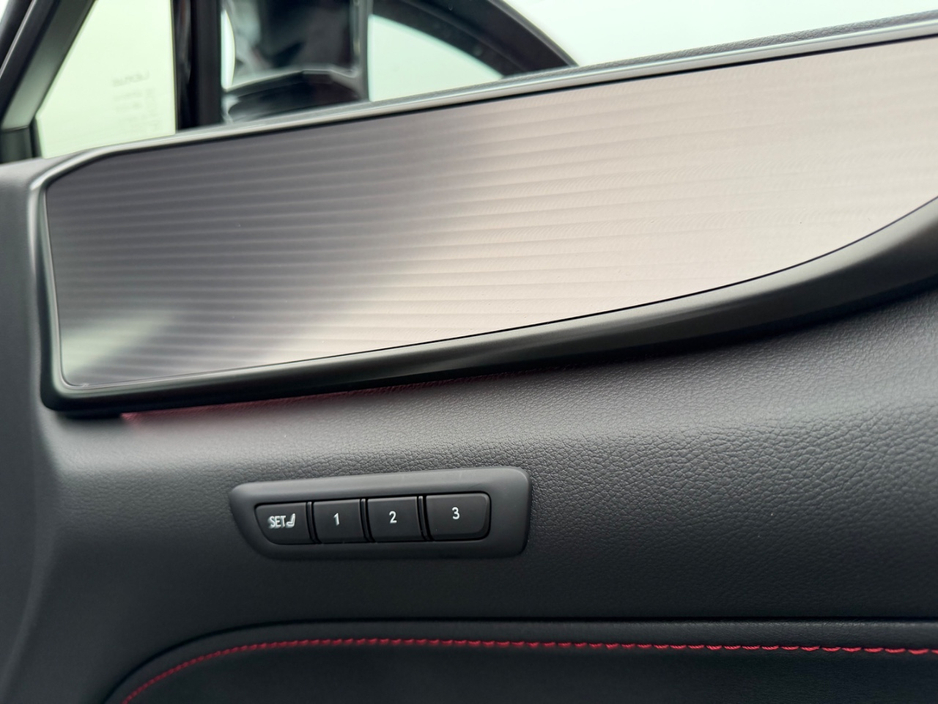 2023 Lexus NX 450 h+ - image 24