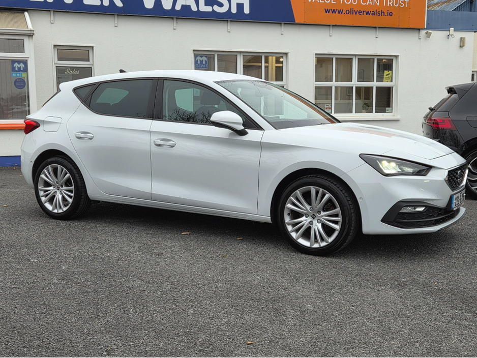 2022 SEAT Leon - image 6