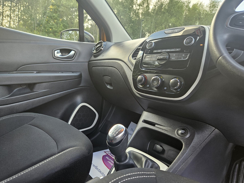 2019 Renault Captur - image 28