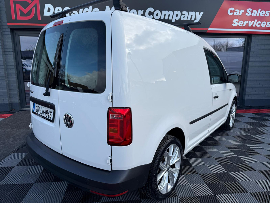 2020 Volkswagen Caddy - image 16