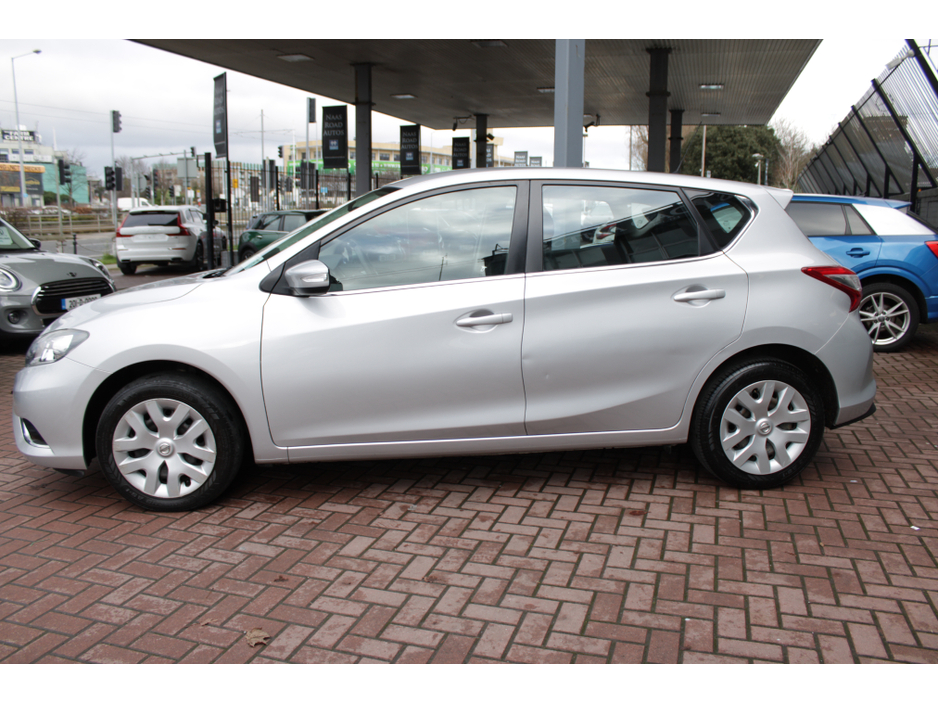 2018 Nissan Pulsar - image 7