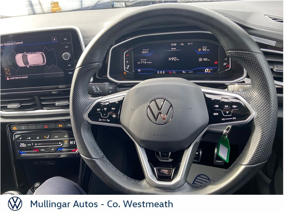 2023 Volkswagen T-Roc - image 18