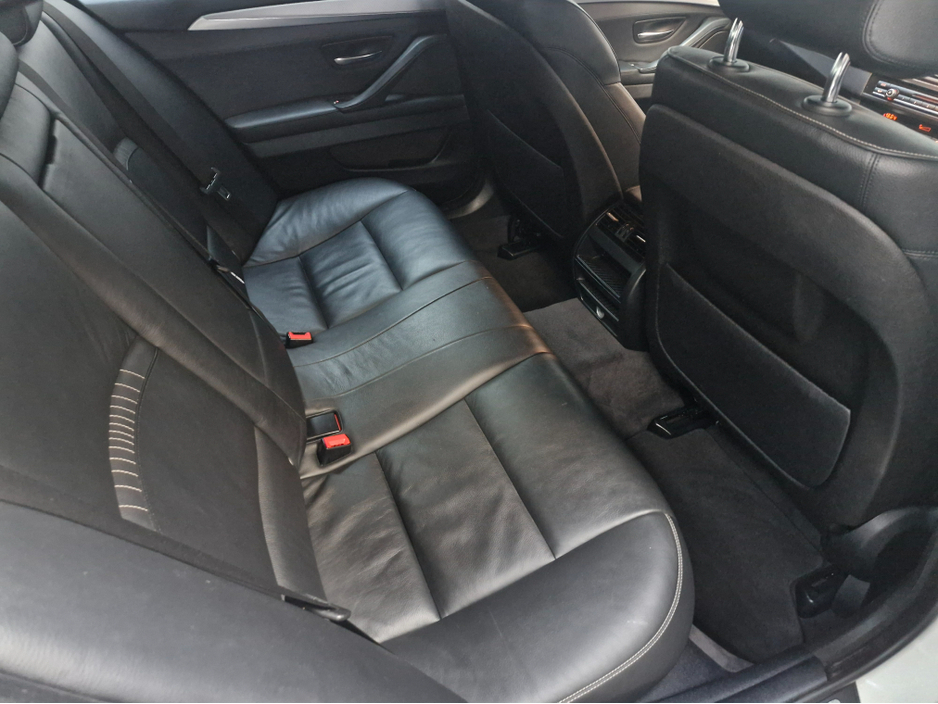 2014 BMW 5 Series - image 7