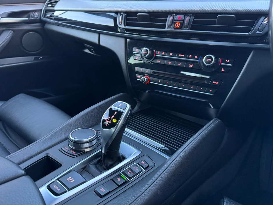2017 BMW X6 - image 11