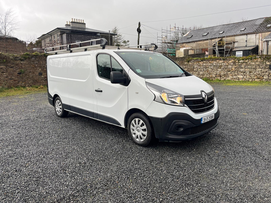 2021 Renault Trafic LWB 120BHP LOW MILEAGE €16,950