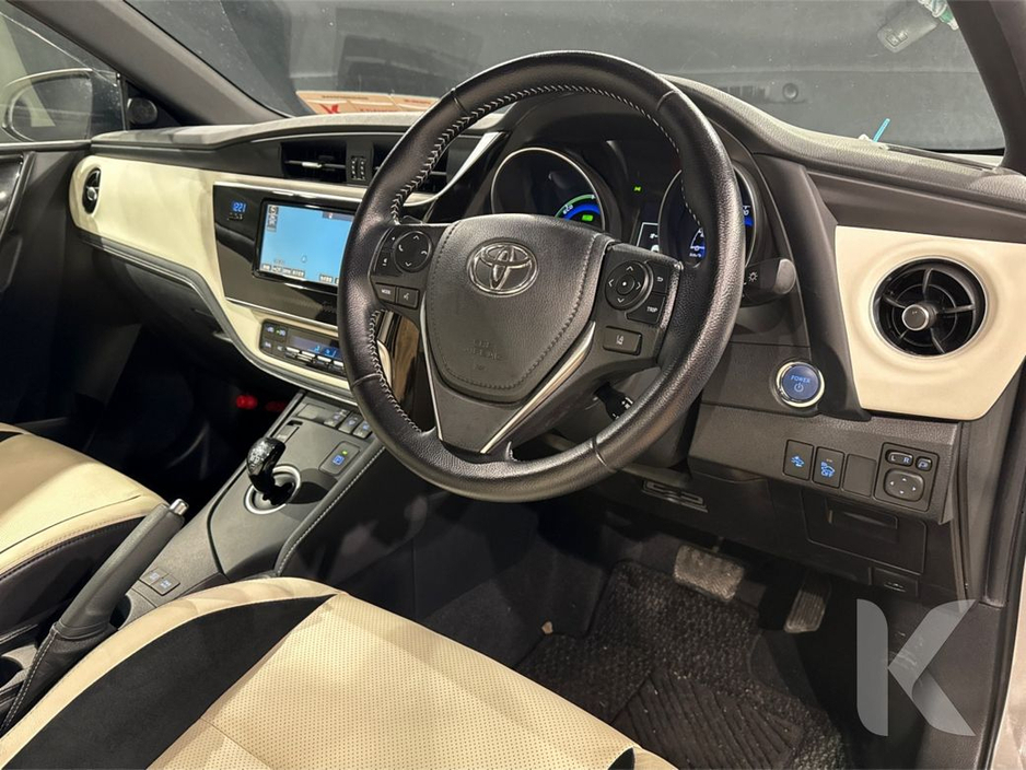 2017 Toyota Auris - image 19