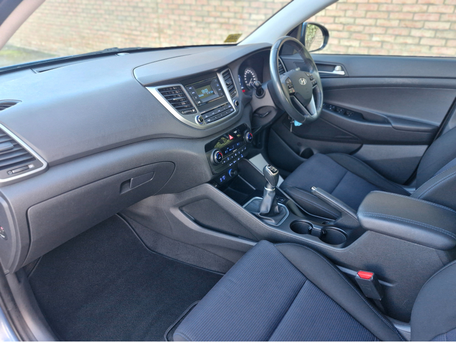 2016 Hyundai Tucson - image 9