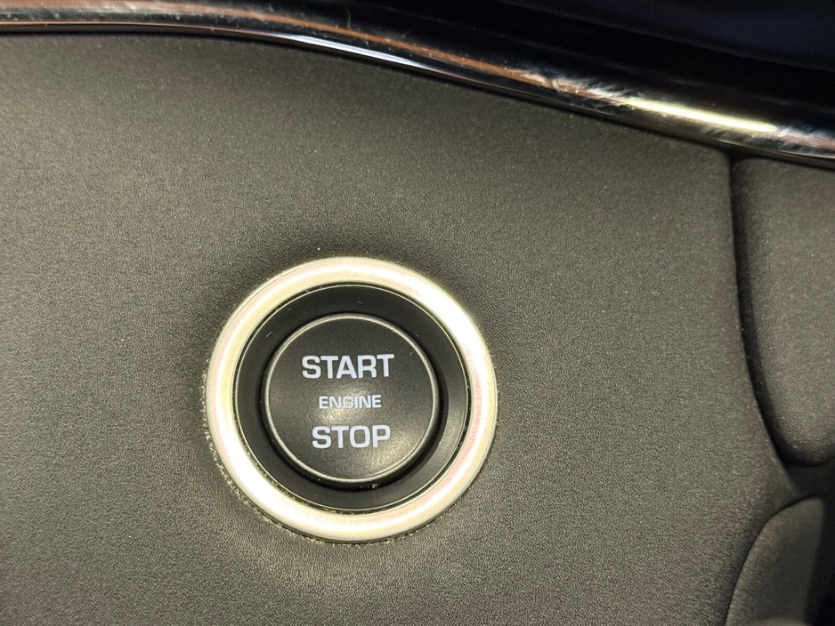 2022 Land Rover Range Rover Evoque - image 17