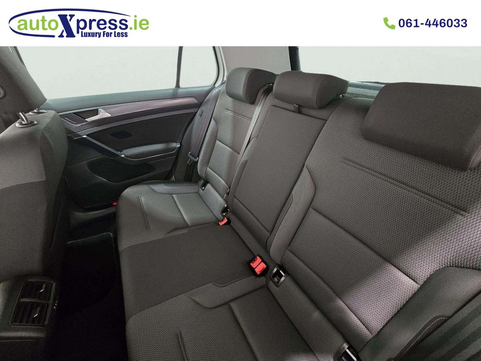 2018 Volkswagen Golf - image 6