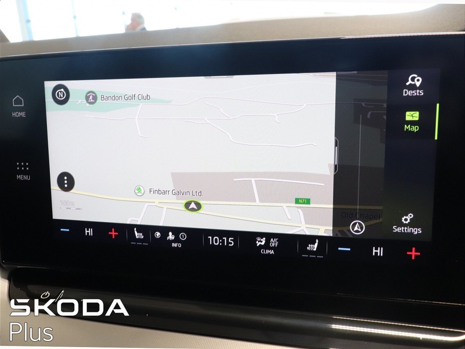 2023 Skoda Octavia - image 18