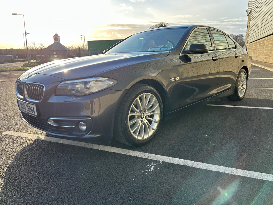 2014 BMW 5 Series - image 2