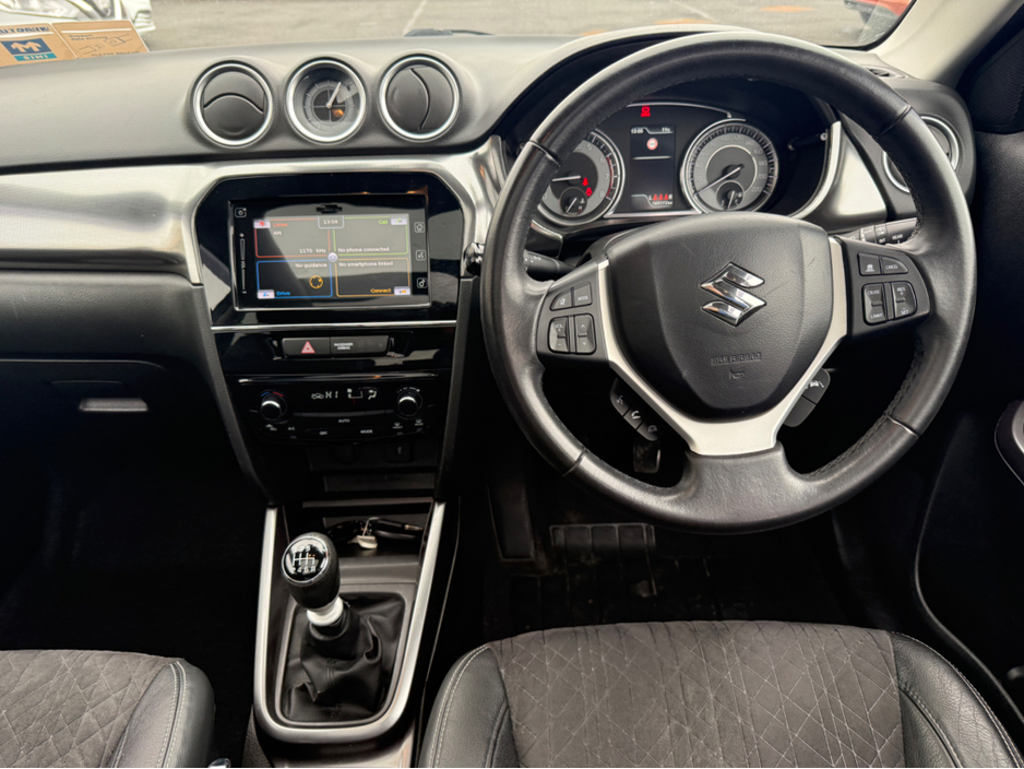 2019 Suzuki Vitara - image 13