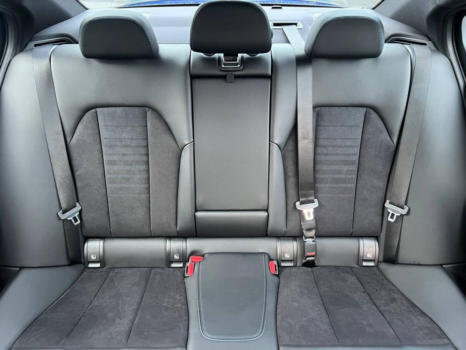 2020 BMW 3 Series - image 12