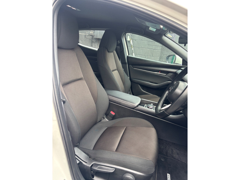 2024 Mazda Mazda3 - image 28