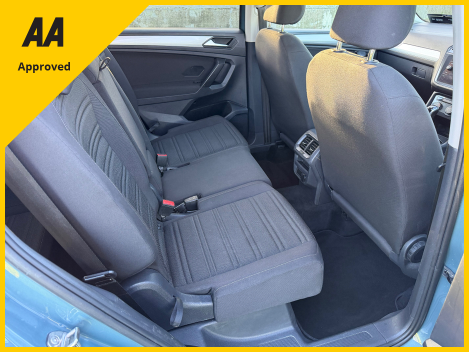 2022 Volkswagen Tiguan - image 12