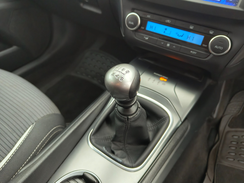 2016 Toyota Avensis 2.0 D-4D (143) Luna Navi €7,950