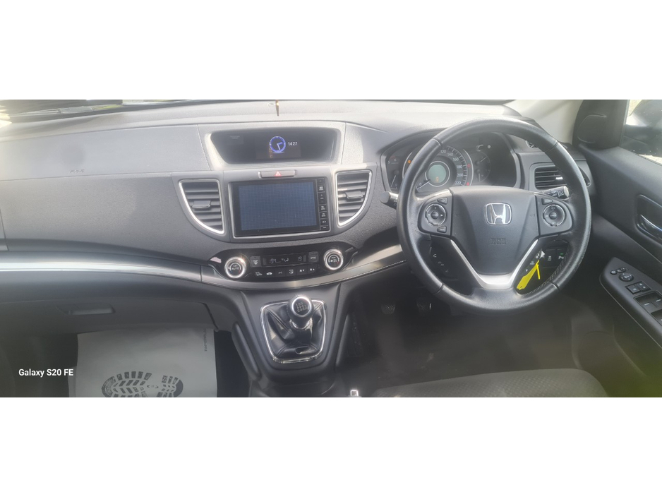 2017 Honda CR-V - image 10