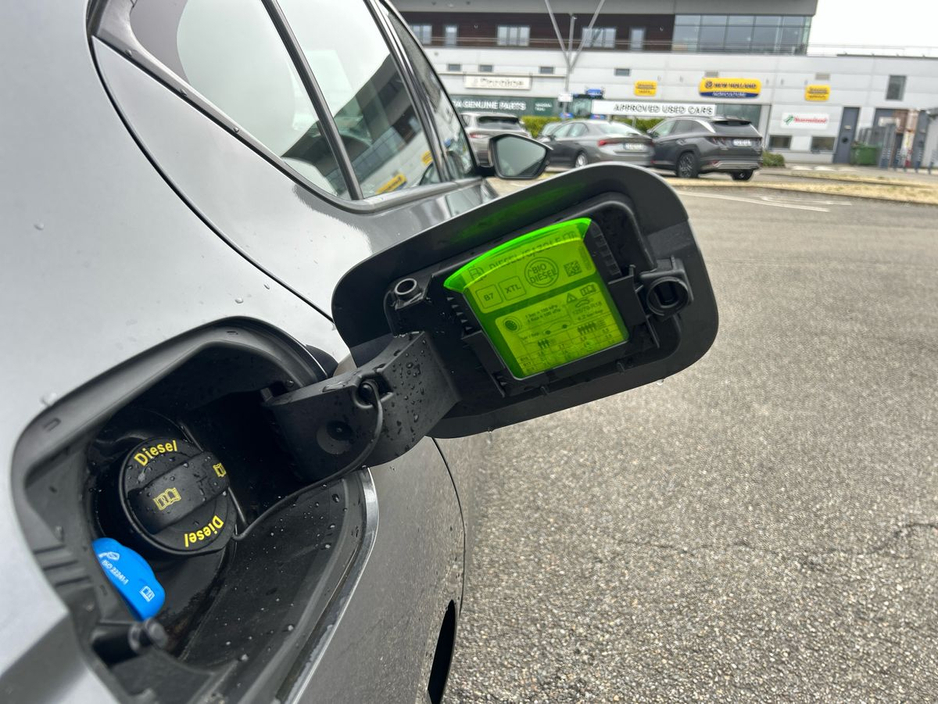 2022 Skoda Octavia - image 15