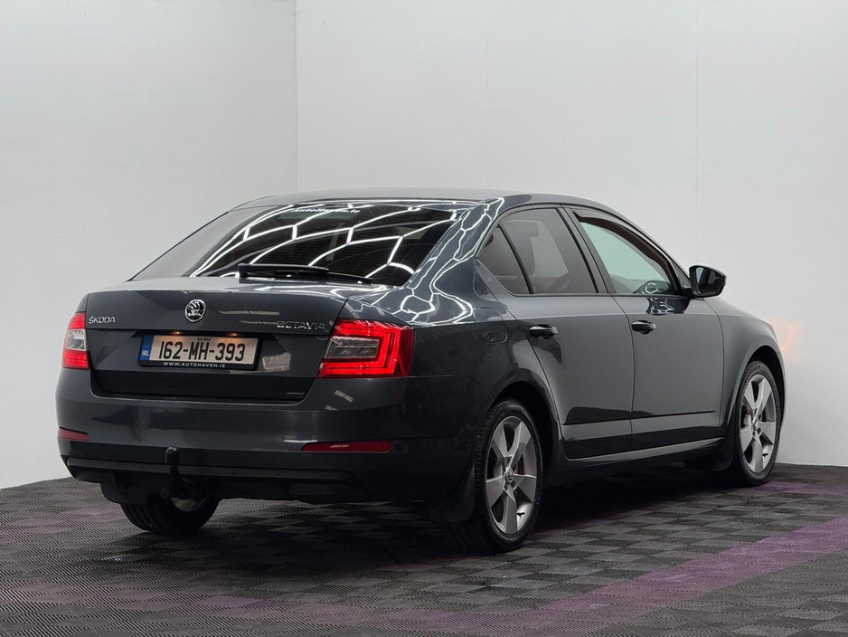 2016 Skoda Octavia - image 10