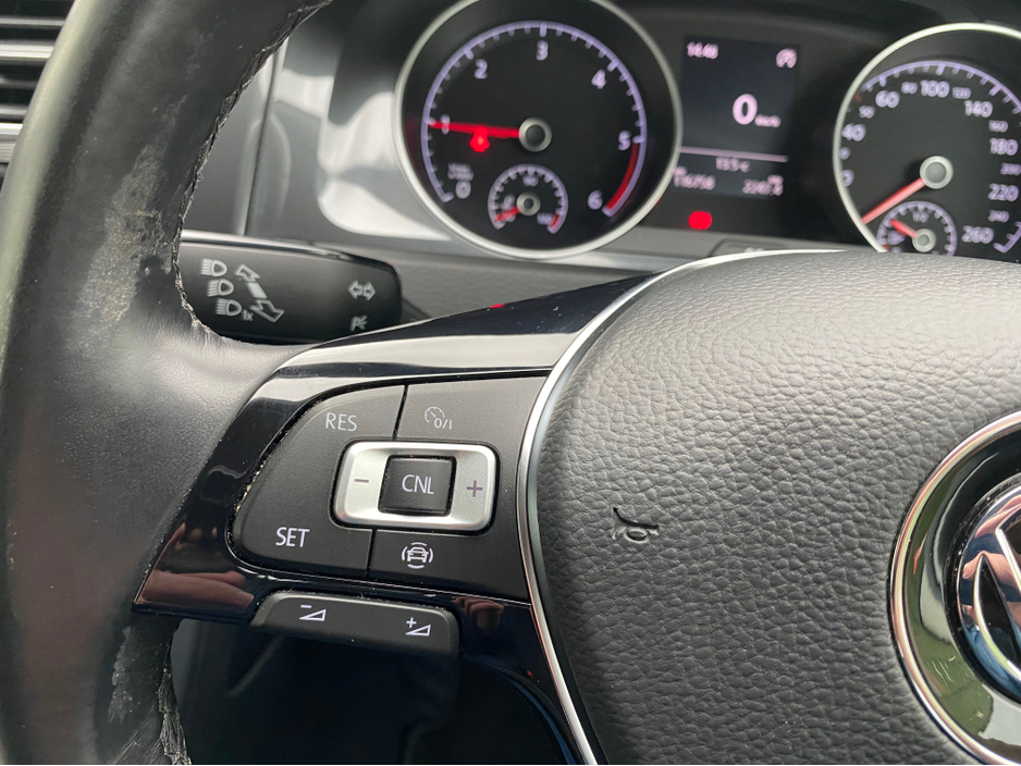 2019 Volkswagen Golf - image 24