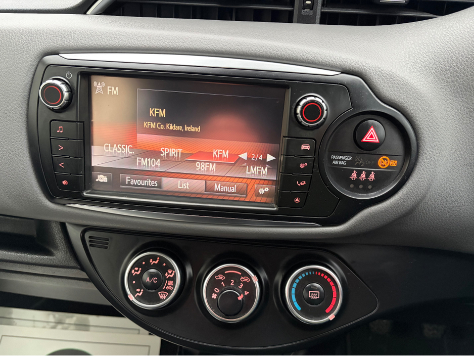 2015 Toyota Yaris SOL 1.33 PETROL 6 SPEED MANUAL 4DR HATCHBACK *ONE OWNER IRISH CAR* *TOP SPEC* *FULL TOYOTA SERVICE HISTORY* *NEW NCT 01/2027* *€200 ROAD TAX* *FINANCE ARRANGED TODAY* €10,450