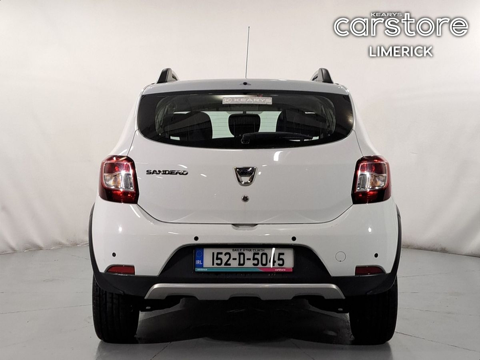 2015 Dacia Sandero Stepway TCe 90 S&S SIGNATURE €10,380