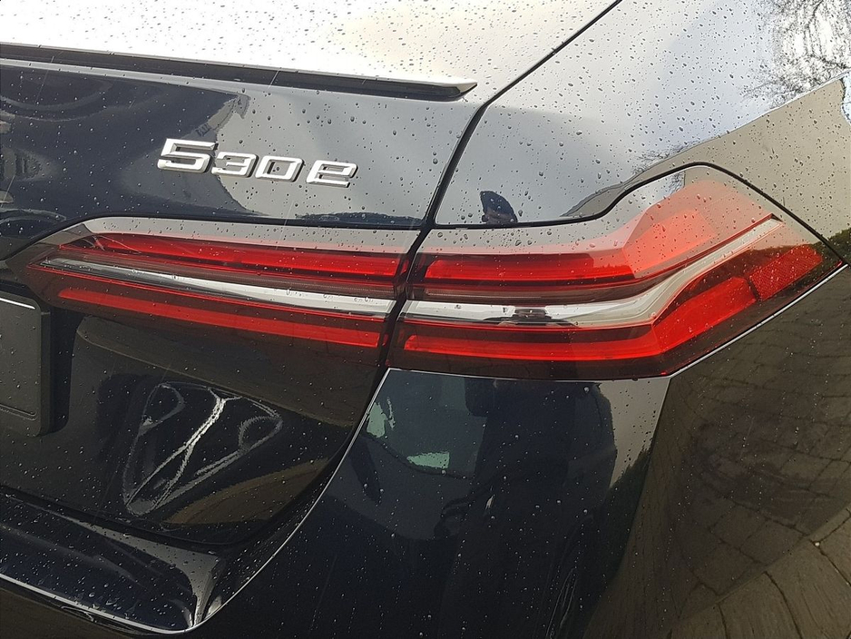 2026 BMW 5 Series - image 18