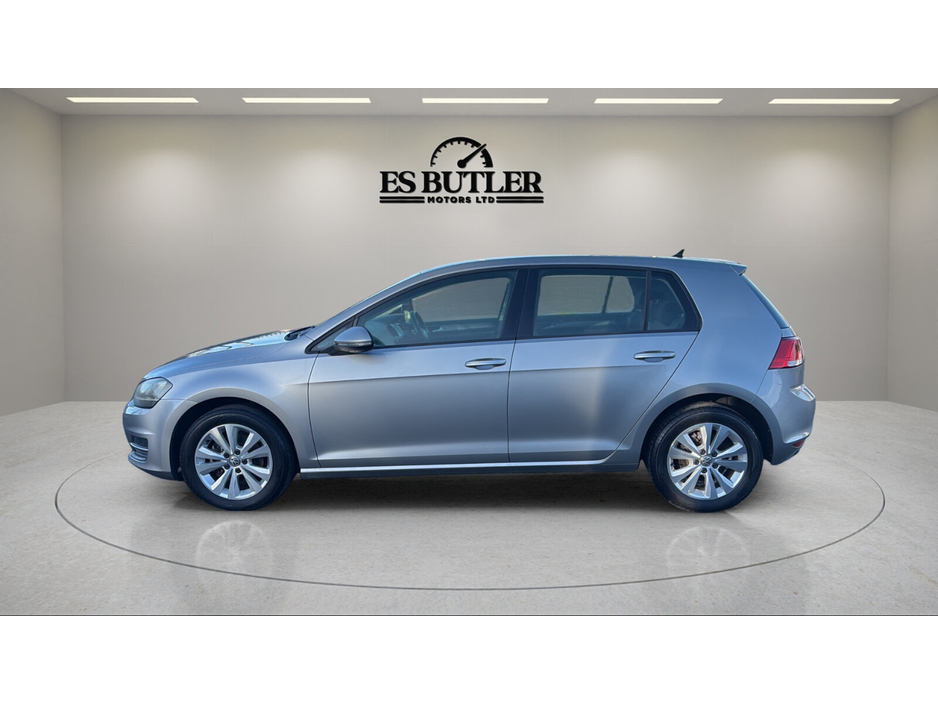 2014 Volkswagen Golf  €12,490