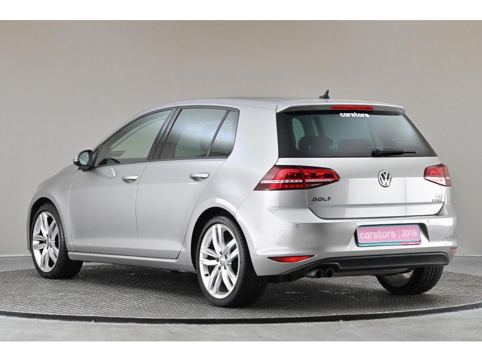 2016 Volkswagen Golf - image 7