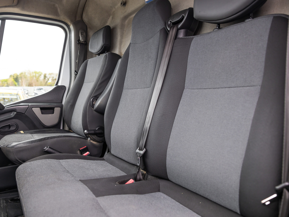 2018 Nissan NV400 - image 17