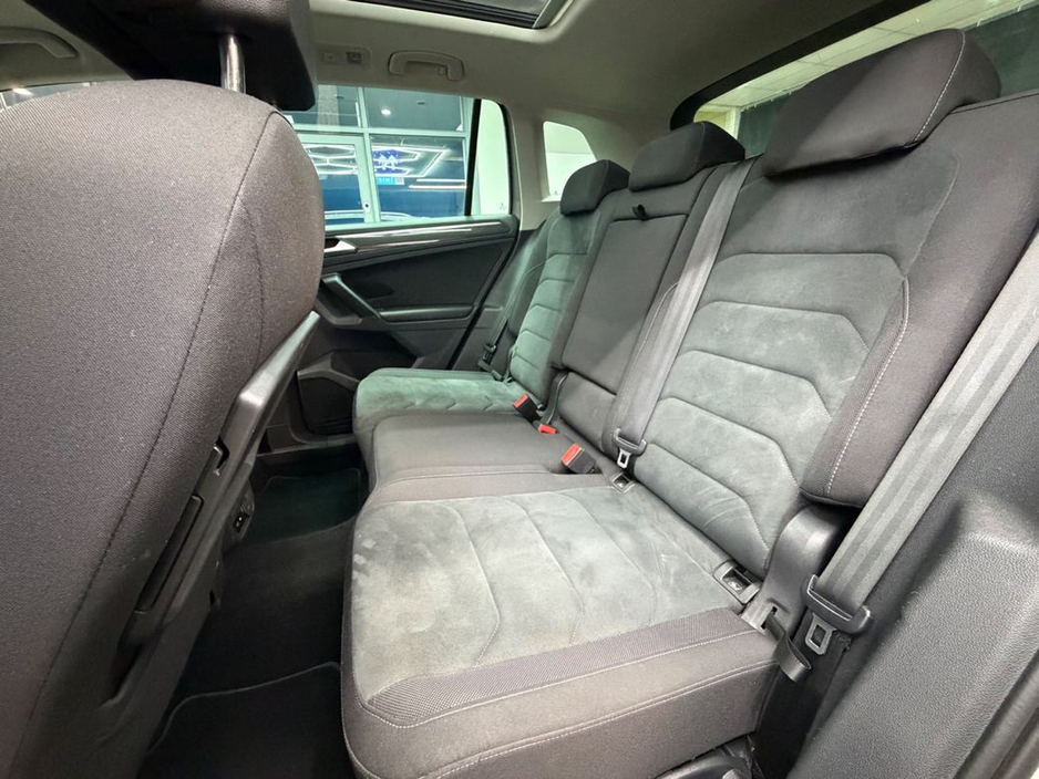 2019 Volkswagen Tiguan - image 33