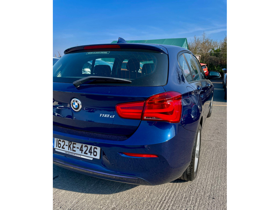 2016 BMW 1 Series - image 11