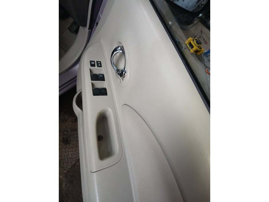 2011 Nissan March 1.2 5dr CVT €5,675