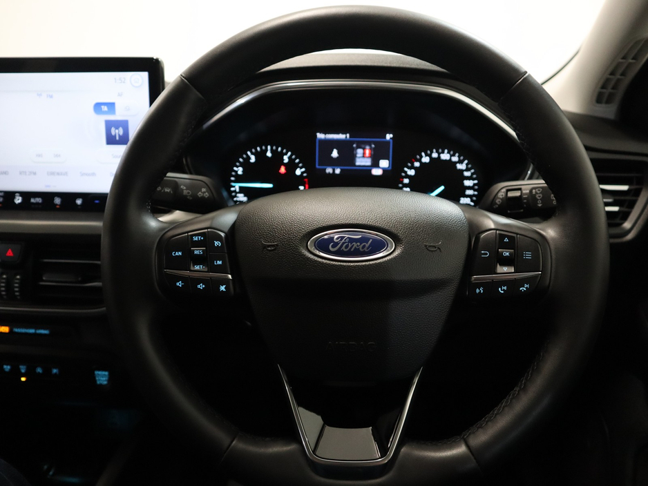 2024 Ford Focus *127* TITANIUM 5DR 1.0T 125 MHE €26,800