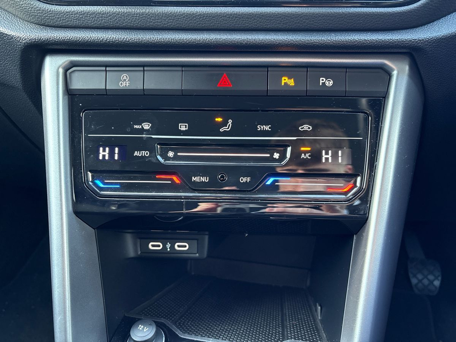 2024 Volkswagen T-Roc T-ROC EDITION 75 1.0TSI M6F 116HP €29,975