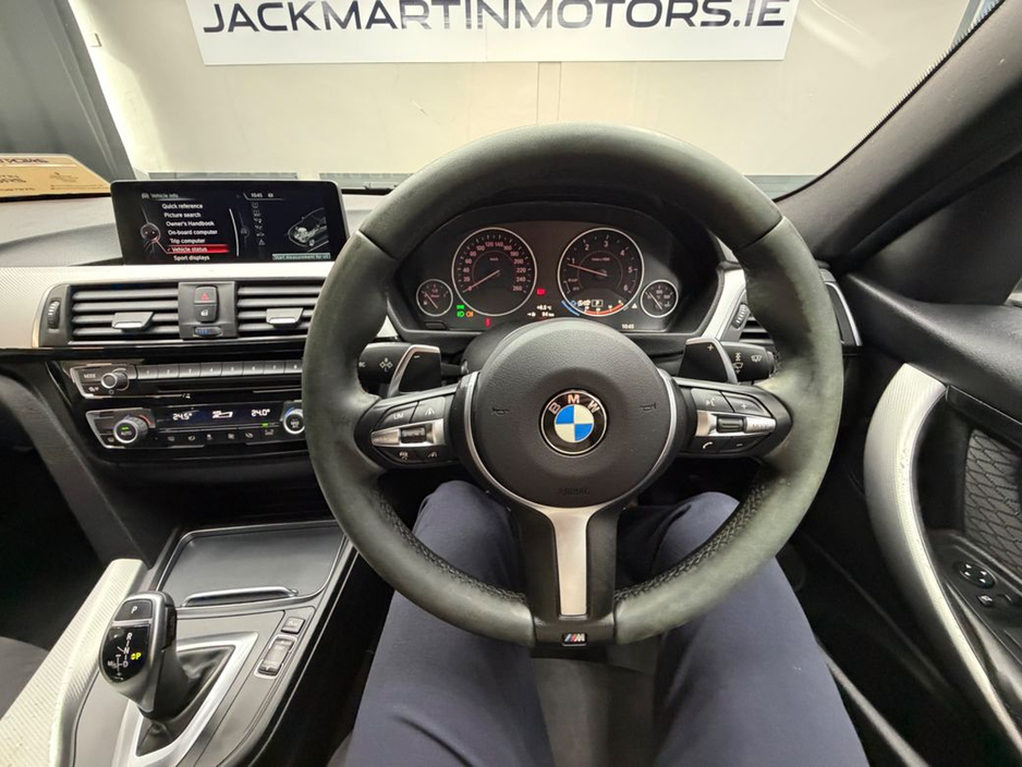 2016 BMW 3 Series - image 22