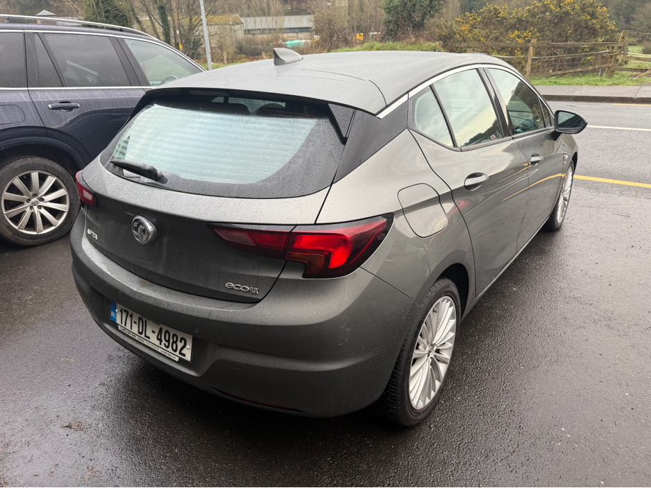2017 Opel Astra - image 7