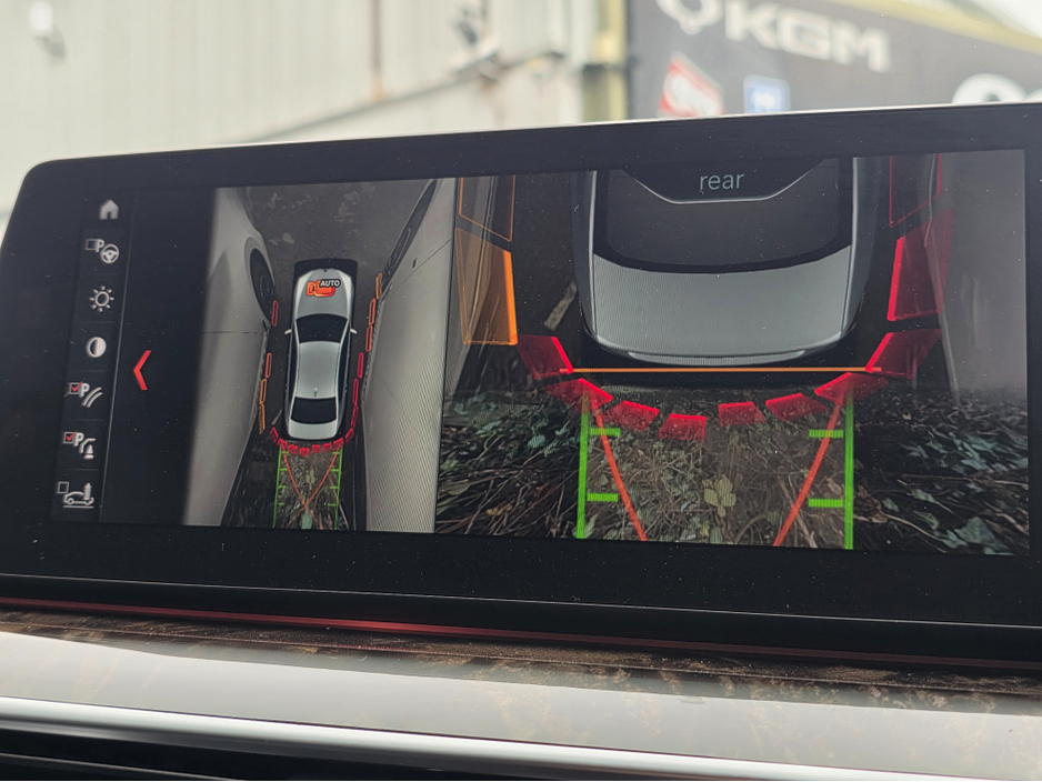 2017 BMW 5 Series 523D LUXURY - CARPLAY NAVIGATION EDITION FULL LEATHER ELECTRIC HEATED SEATS - 360 REVERCE CAMERA - PRIVACY GLASS €24,950