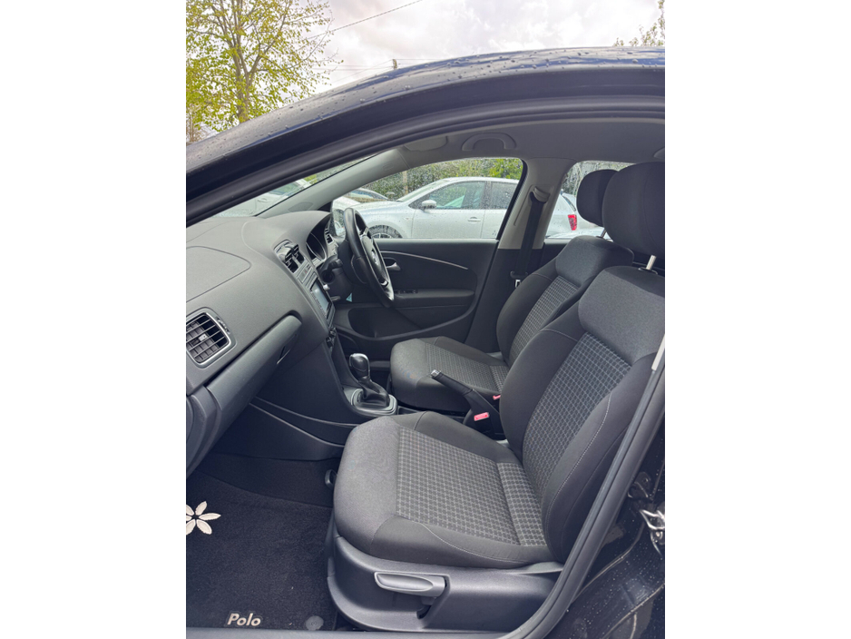 2016 Volkswagen Polo - image 9