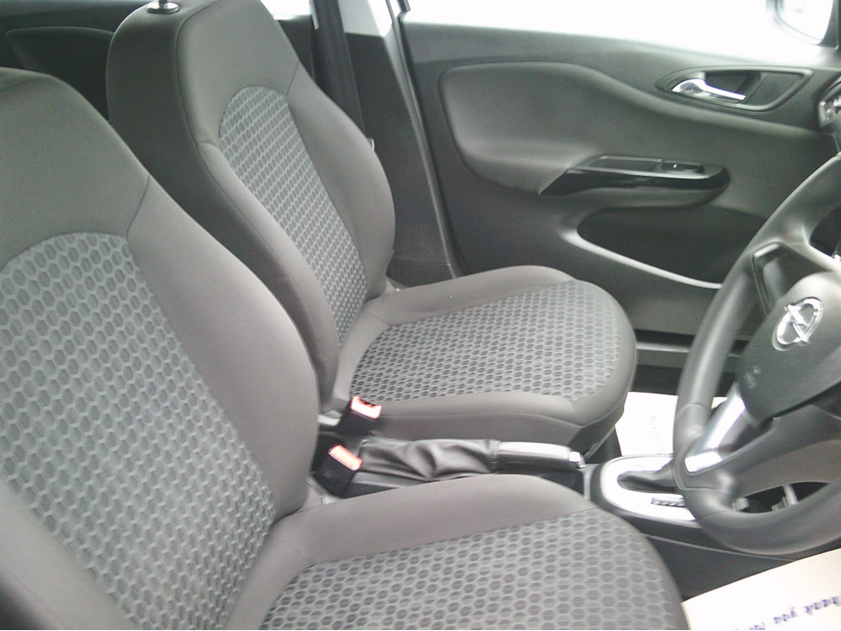 2019 Opel Corsa - image 6