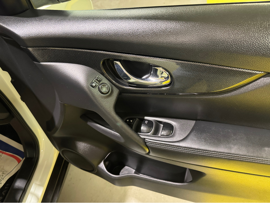 2017 Nissan X-Trail - image 29