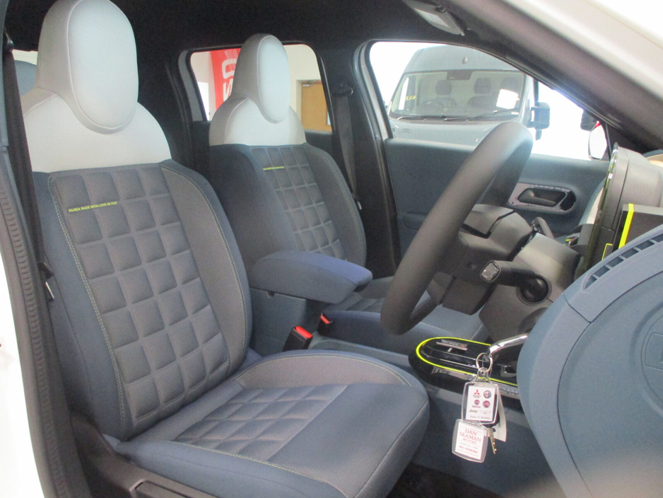 2026 Fiat Grande Panda - image 12