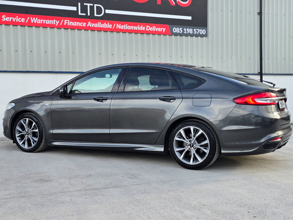2020 Ford Mondeo - image 8