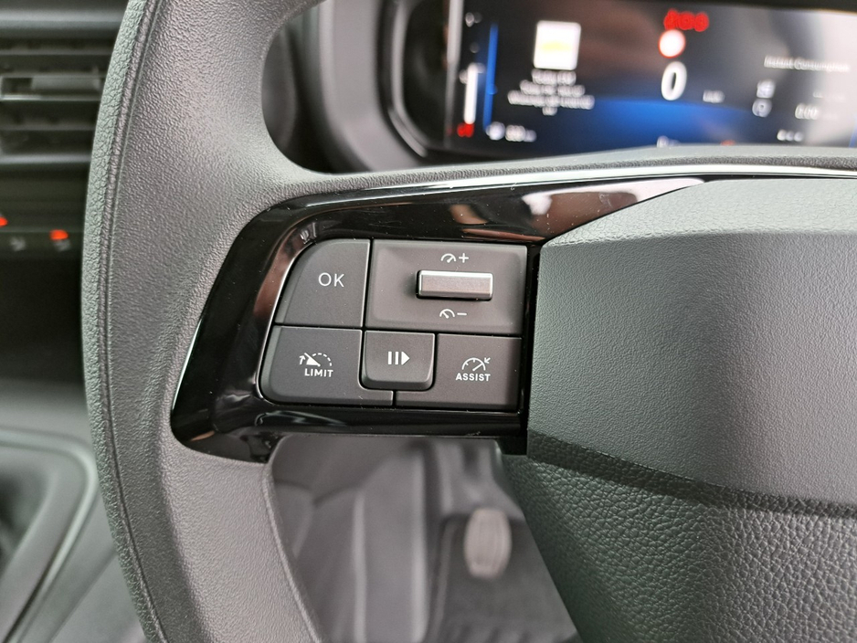 2026 Opel Combo - image 24