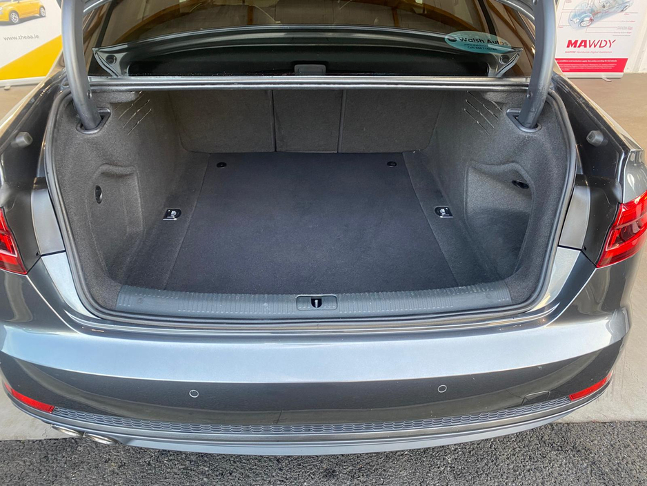 2017 Audi A4 - image 29