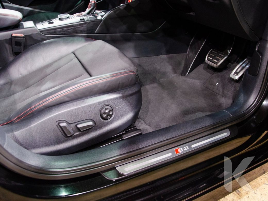 2016 Audi S3 BLACK HALF LEATHER UPHOLSTERY - FACTORY ALLOY WHEELS - FLAT BOTTOM STEERING WHEEL - REVERSE CAMERA €25,950