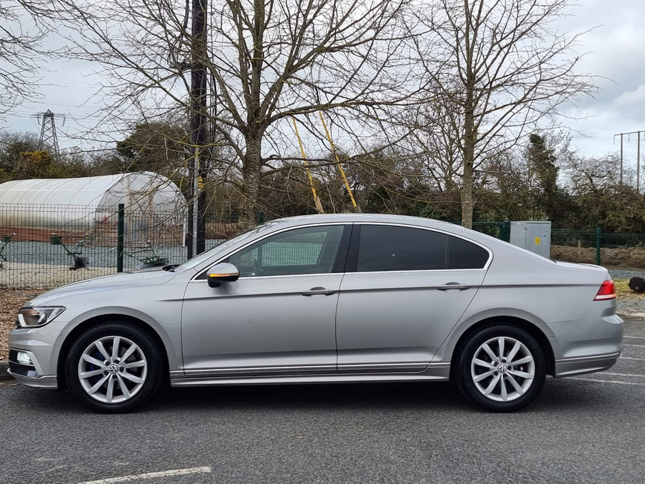 2016 Volkswagen Passat - image 13