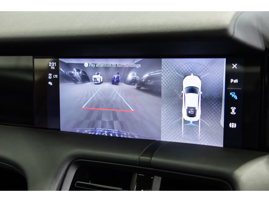 2022 Porsche Taycan - image 21