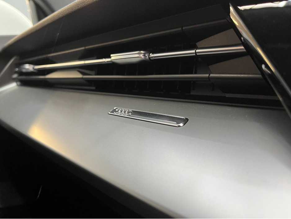 2022 Audi A3 €26950! 2022 AUDI A3 30TFSI SPORTBACK ADVANCED 1.0 AUTOMATIC / CRUISE CONTROL / REVERSE CAMERA / HEATED SEATS / PADDLE SHIFTERS / APPLE CARPLAY AND MORE €26,950